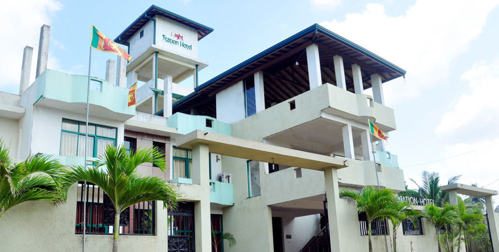 Oyo 290 Night Station Hotel Panadura Exterior photo