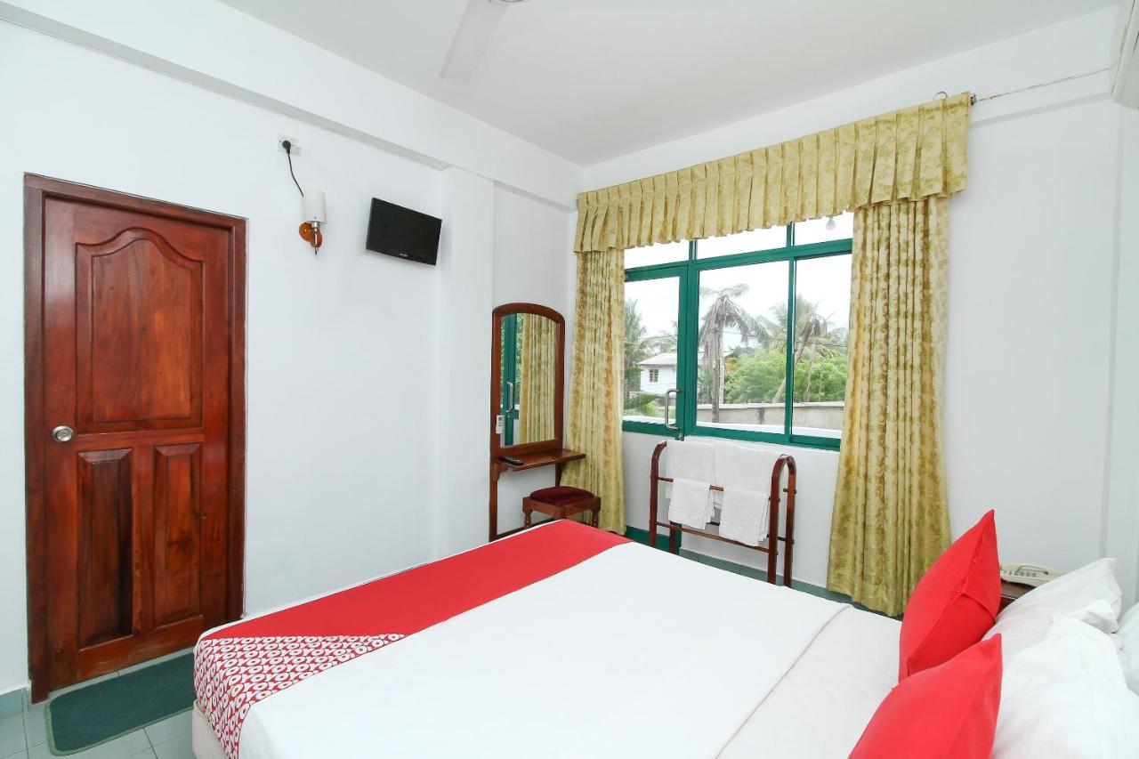 Oyo 290 Night Station Hotel Panadura Exterior photo