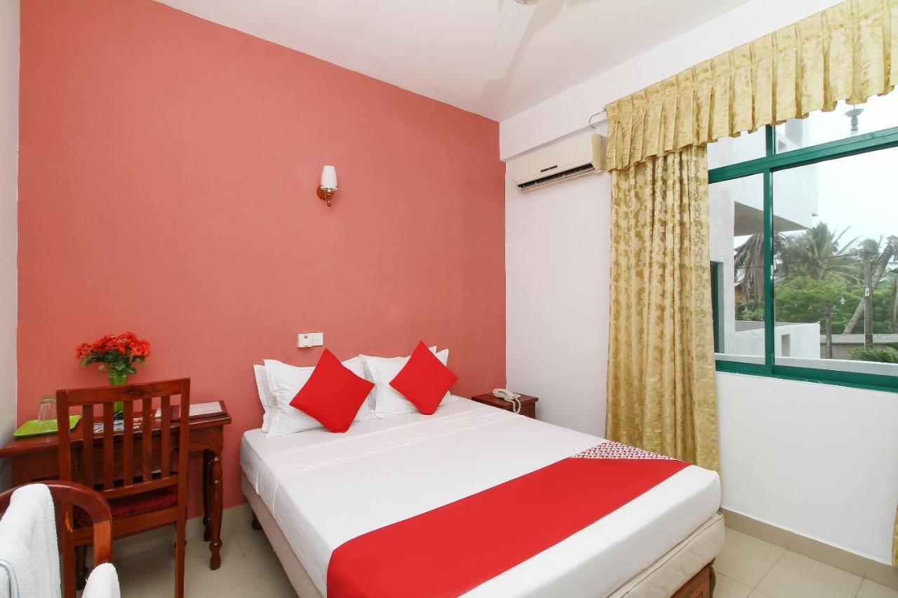 Oyo 290 Night Station Hotel Panadura Exterior photo